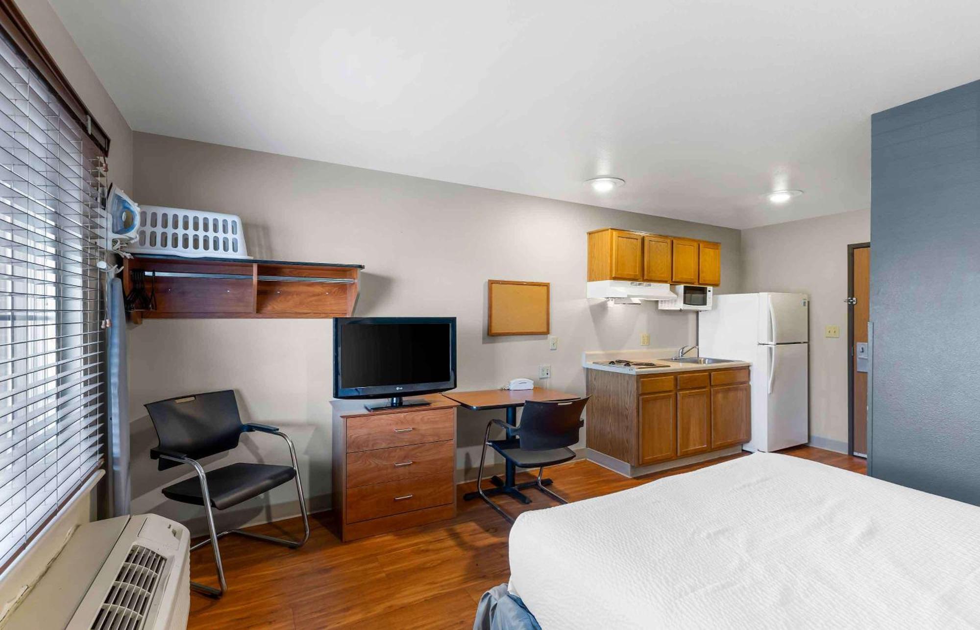 Extended Stay America Select Suites - Denver - Aurora Exterior photo